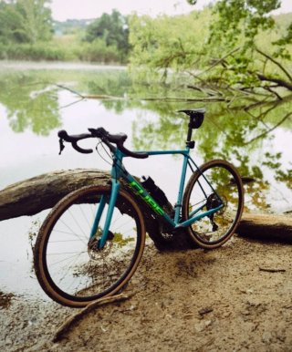 Bicicleta Cube Race Shimano 105