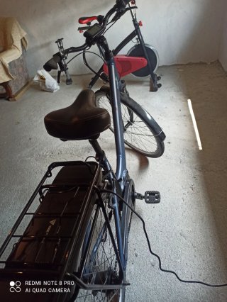 Bicicleta Eléctrica Azul