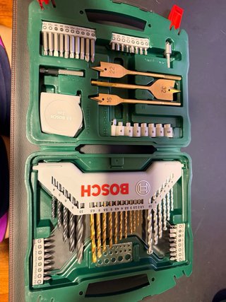 Taladro Bosch 18V-40 + 2 Baterías + Brocas