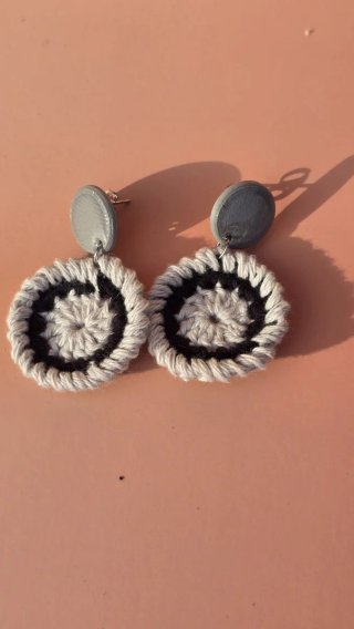 Pendientes Crochet Negros y Blancos