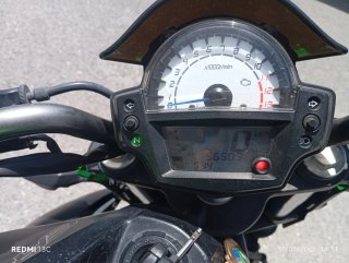 Kawasaki Naked Verde/Negra