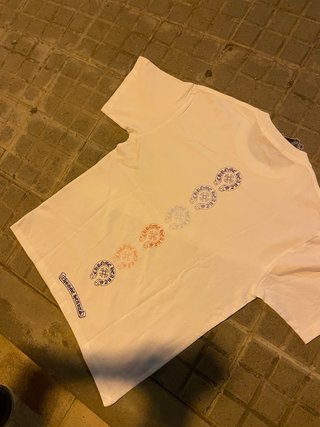 Camisa oversize con pedrería