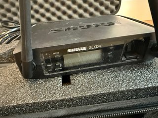 Micrófono Inalámbrico Shure con Accesorios