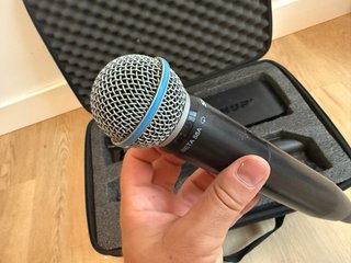Micrófono Inalámbrico Shure con Accesorios