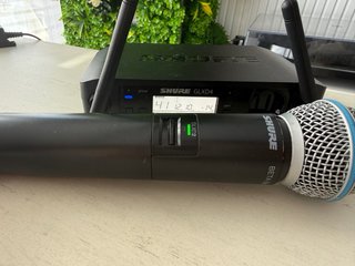 Micrófono Inalámbrico Shure con Accesorios