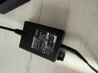 Micrófono Inalámbrico Shure con Accesorios