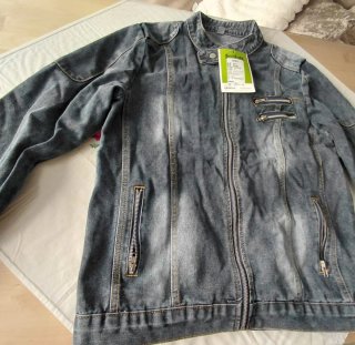 Chaqueta vaquera estilo motero