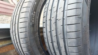 Neumáticos 235/45/19
