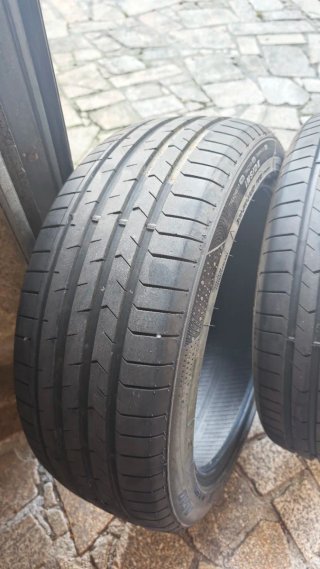 Neumáticos 235/45/19