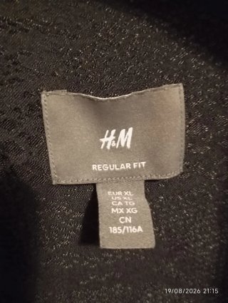 Camisa H&M Oversize Texturizada Negra