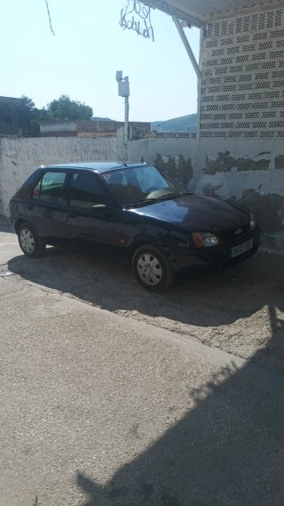Ford Fiesta 2000