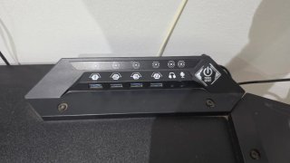 Mesa Gaming YeTian Negra y Roja