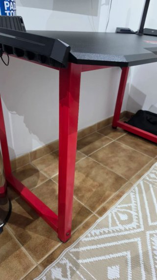 Mesa Gaming YeTian Negra y Roja