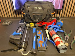 Lote herramientas DEXTER + BOSCH con bolsa
