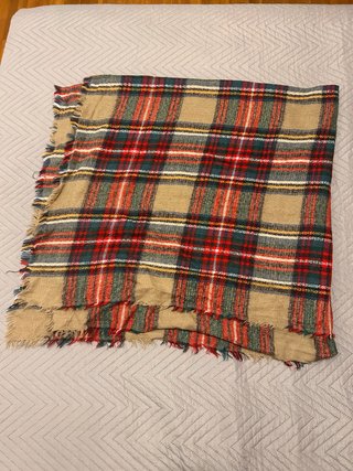 Bufanda Cuadros Beige, Verde y Rojo