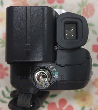 Videocámara JVC GR-DF540E