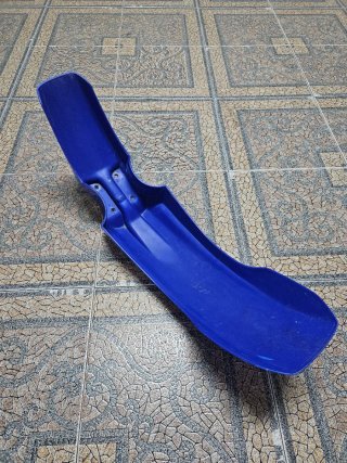 Guardabarros Yamaha XT600E 4PT para reparar