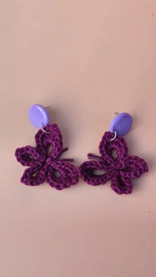 Pendientes crochet mariposa rosa