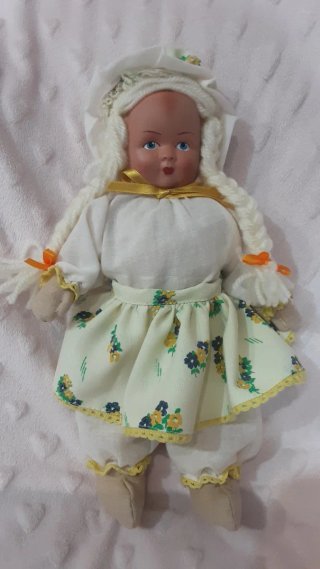Muñeca antigua
