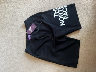 Pantalón corto The North Face negro