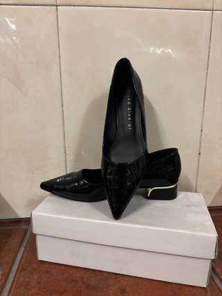 Tacones negros tacón medio