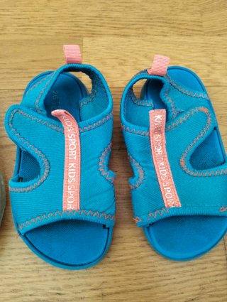 Chanclas y cangrejeras niña T26