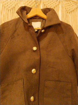 Chaqueta H&M efecto ante marrón