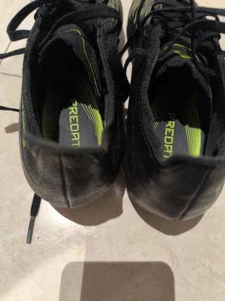 Botas de fútbol Adidas Predator Negras y Verde
