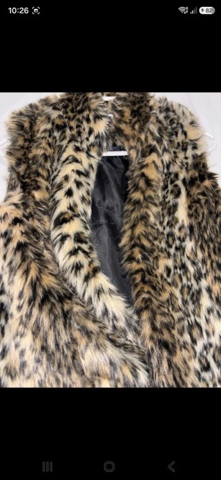 Chaleco peludo Bershka mujer Talla XS