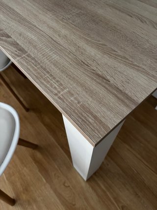Mesa de comedor + 4 sillas
