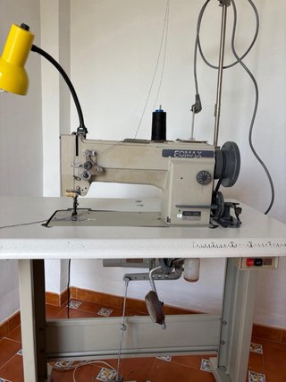 Máquina de coser COMAX triple arrastre