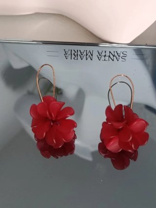 Pendientes flor rojos