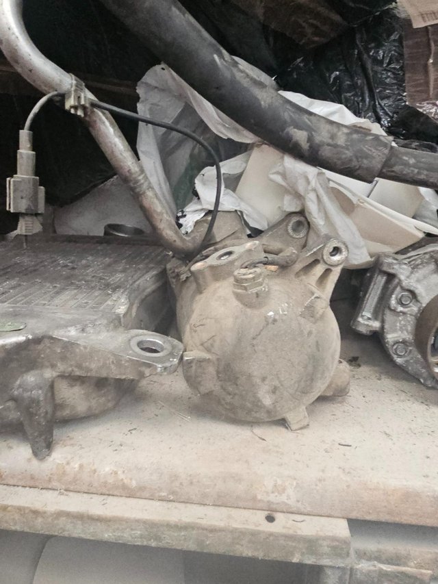 Compresor de aire acondicionado Nissan Terrano II (R20)