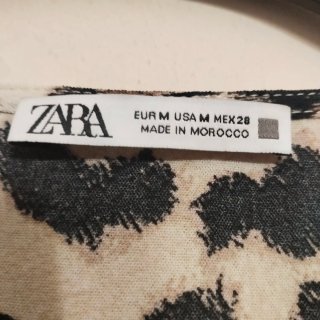 2 Blusas Zara "Talla L " precio de 5€ por las 2 .