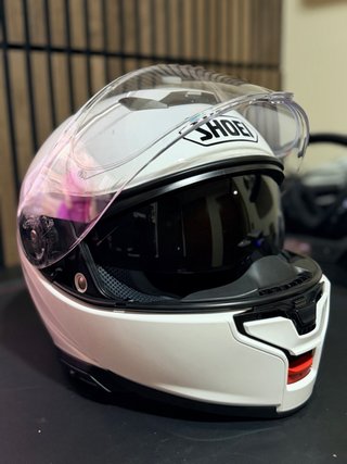 Shoei Neotec 3 Talla M + Intercomunicador SRL3