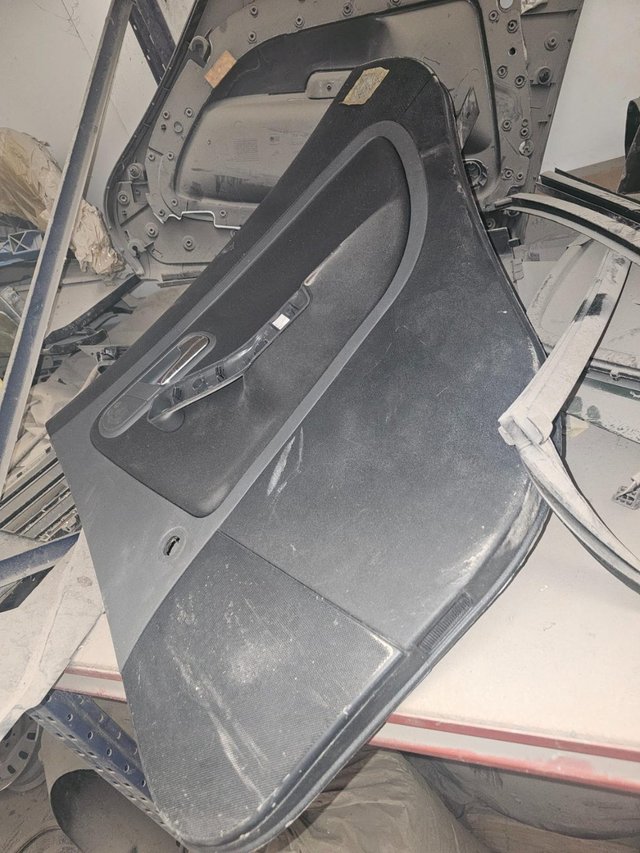 Panel puerta delantera izquierda Seat Córdoba 6L BNM 1.4TDI