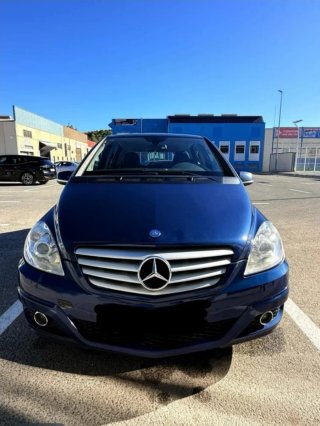 Mercedes-Benz Clase B180