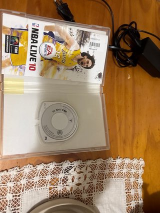 PSP Negra + Juego NBA Live 10