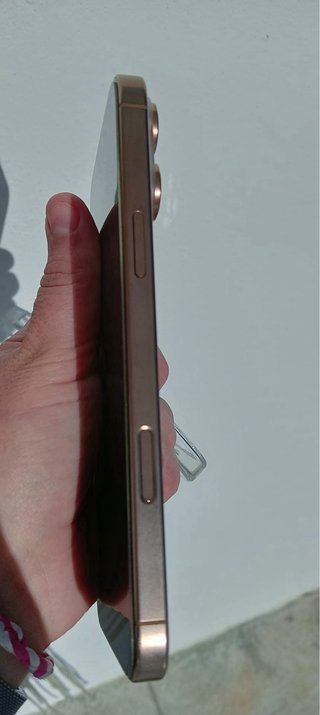 iPhone 16 Pro Max 256GB Dorado