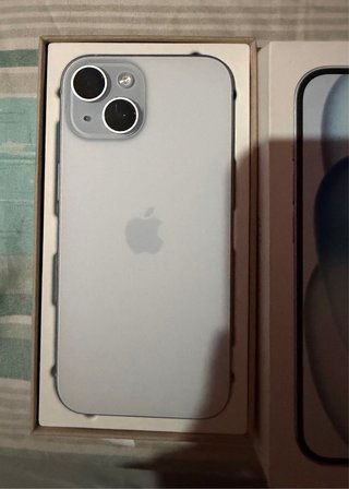 iPhone 15 128 GB Azul celeste 100% bateria