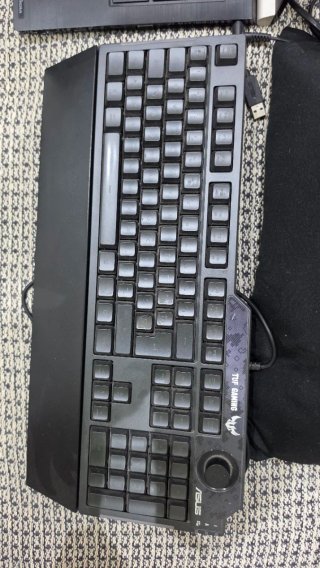 Teclado Gaming ASUS TUF Gaming K1 RGB