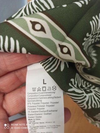 Vestido de verano blanco y verde