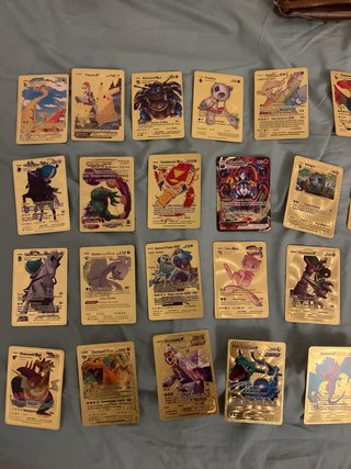 Cartas Pokémon Doradas Son replicas 1€ cada una