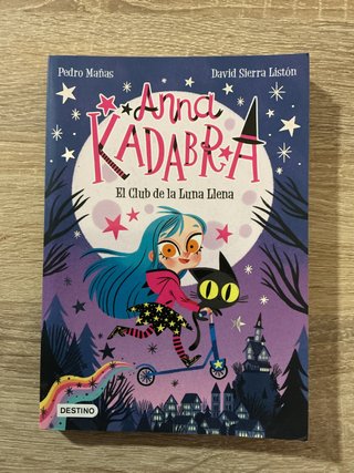 Libro "Anna Kadabra: El Club de la Luna Llena"