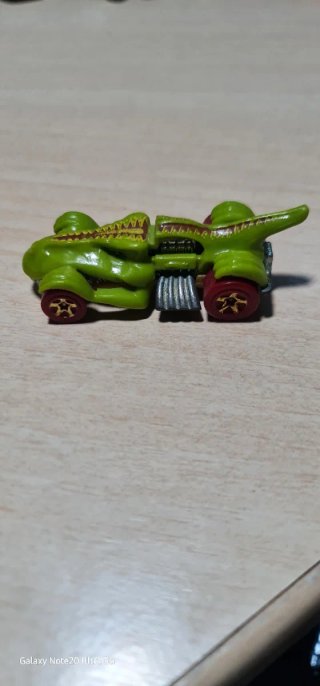 ​Lote 15 Hot Wheels Street Beasts & Monstruos.(1)