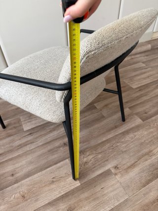 Sillón de diseño beige y negro