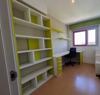Set de Escritorio y Estantería Modular