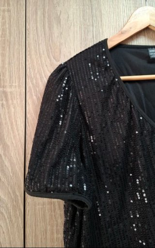 Top negro lentejuelas escote V Shein talla L NUEVO