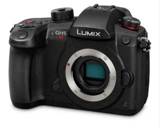 Panasonic Lumix GH5S + 2 Baterías + 30mm 1.4 Sigma