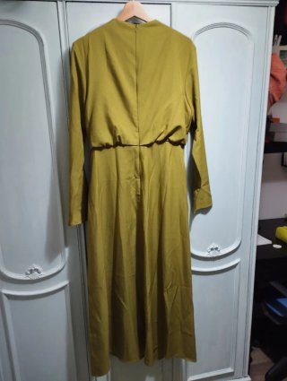 Vestido SHEIN verde oliva talla L